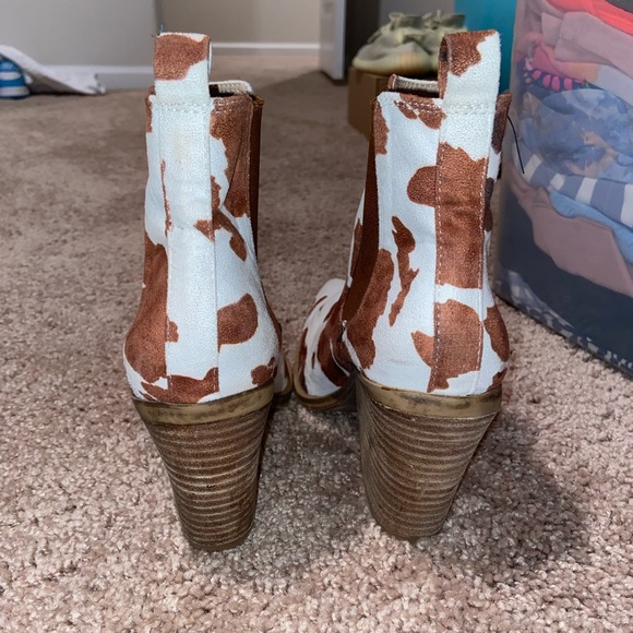 Cow print booties - Picture 7 of 8